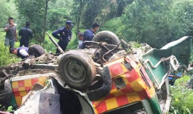 स्याङ्जामा एम्बुलेन्स दुर्घटना, २ जनाको मृत्यु, २ घाइते