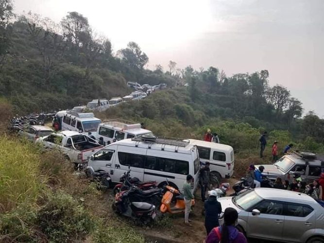 मानहुँकाेट तनहुँमा आन्तरिक पाहुनाको भीडले कोरोना भाइरस संक्रमणको जोखिम