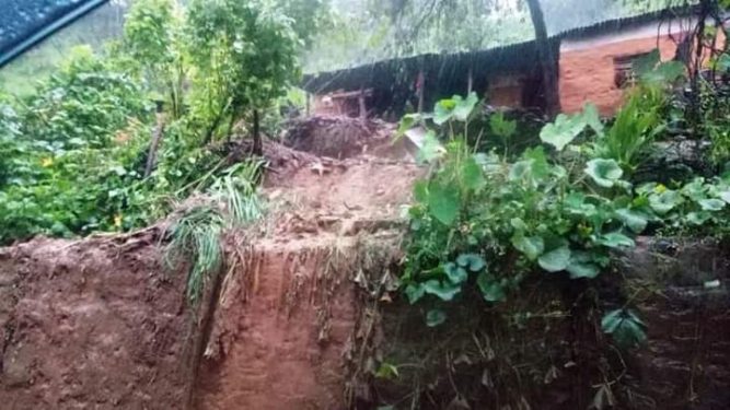 कास्कीको रुपा गाउँपालिकामा पहिरोले  एक युवतीको मृत्यु