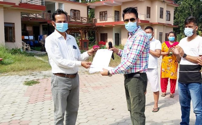 नवलपुरका १२ प्रहरीसहित चिकित्सालयका ब्यबस्थापक र लेखा प्रमुख वाग्ले कोरोना सङक्रमण मुक्त