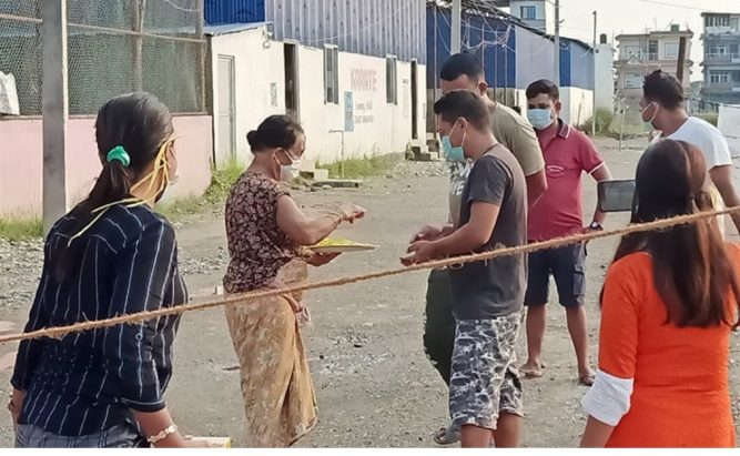 आइसोलेसनमा बस्‍नेहरुले पनि टीका लगाएर मनाए दसैं