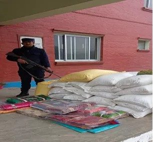 नवलपरासीमा मोटरसाईकल सहित २ लाख बढीको सामान नियन्त्रणमा