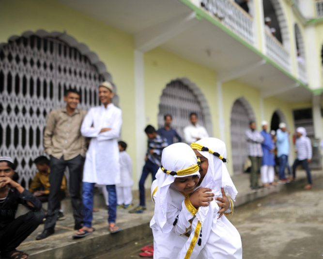 मुस्लिमको मदरसा बनाउन हिन्दूले गरे जग्गादान