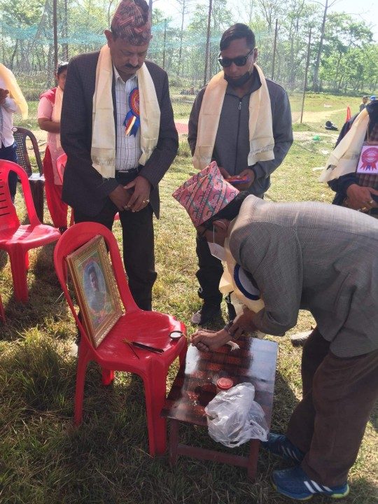 मुकेश सापकोटा स्मृति कप क्रीकेट प्रतियोगिता आजबाट दलदलेमा सुरु