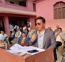 शिक्षामा सुधार ल्याउनको लागि सामुदायिक विद्यालयलाई रुपान्तरण गर्न आवश्यक - नेपाली काँग्रेस पर्वतका युवा नेता प्रवीण गुरुङ ।