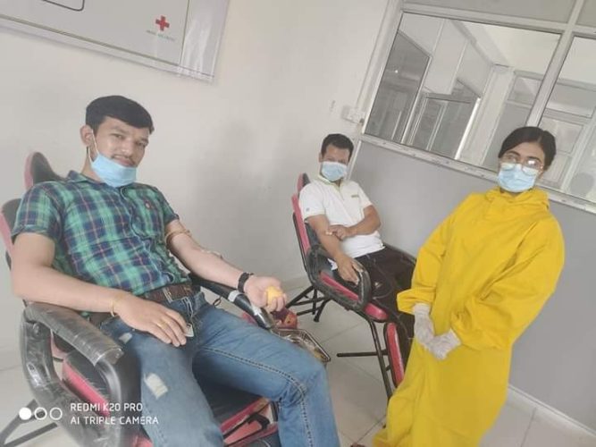 महामारीमा सत्कर्म: भानु युथ एकेडेमिका युवाहरुले गरे रक्तदान