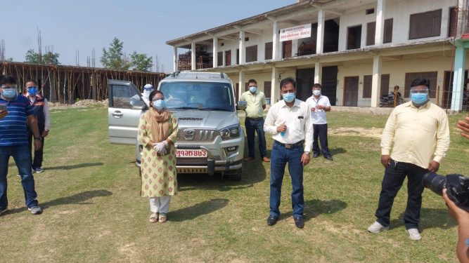 कोभिड संक्रमीत बोक्दै रामग्राम नगरप्रमुखको गाडी