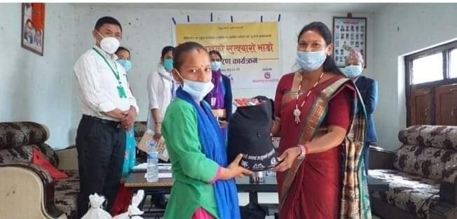 गर्भवति र सुत्केरी आमालाई उपप्रमुखकाे सुत्क्याराे भाडाे