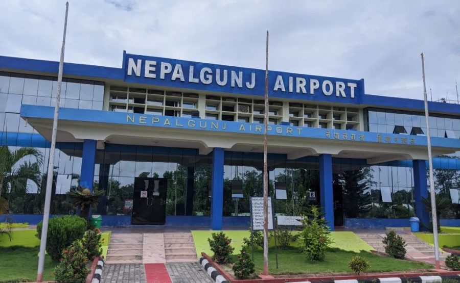 आज मध्यराति देखि आन्तरिक उडान बन्द