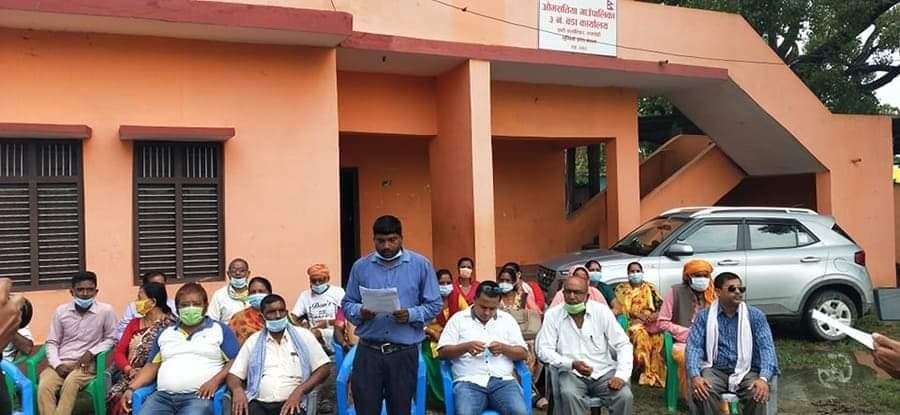 ओमसतिया गाउँपालिकामा बजेट विवाद : ५ दलले मागे २०७४ देखिको हिसाब